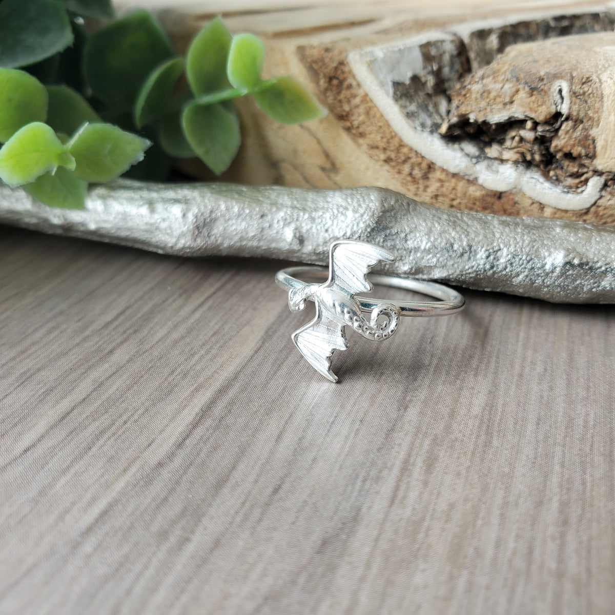 Dragon Ring | Handmade Sterling Silver Minimalist Band – Silver