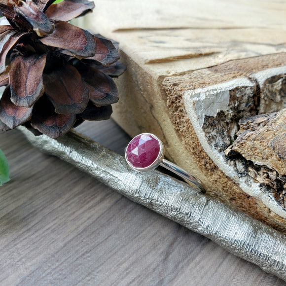 Ruby Ring, Round, Faceted, 8mm