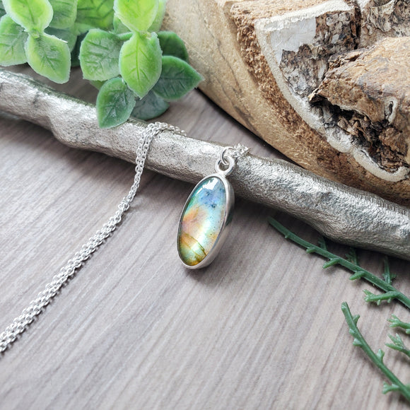 Labradorite Necklace, Long Oval