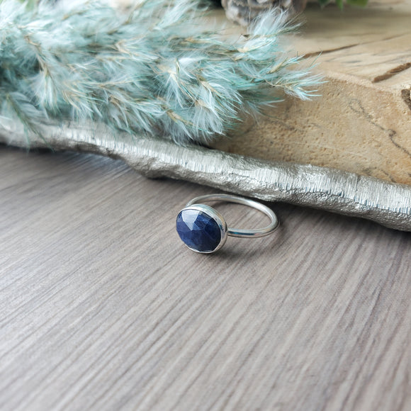 Sapphire Ring, Faceted, Oval