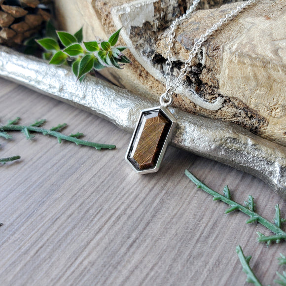 Golden Sapphire Necklace