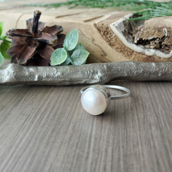 Pearl Ring, Button, Large