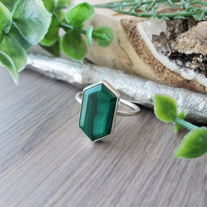 Malachite Ring, Long Hexagon