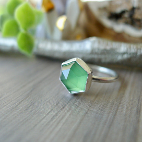 Serpentine Ring, Hexagon