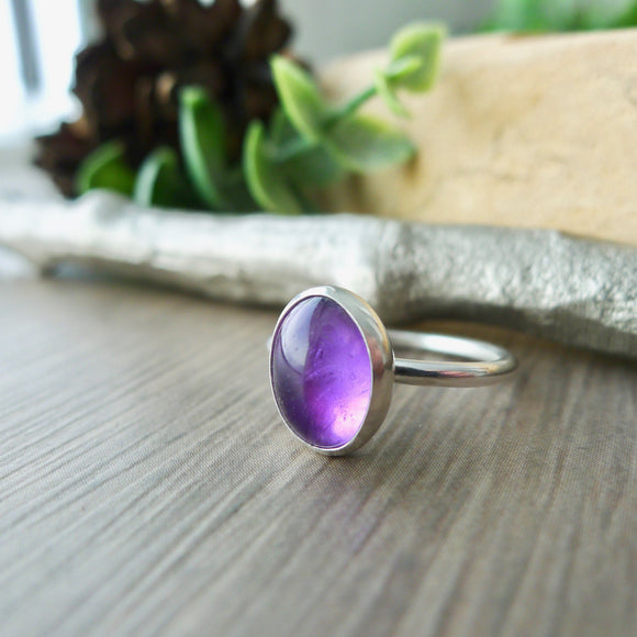 Amethyst Ring, Smooth, Oval