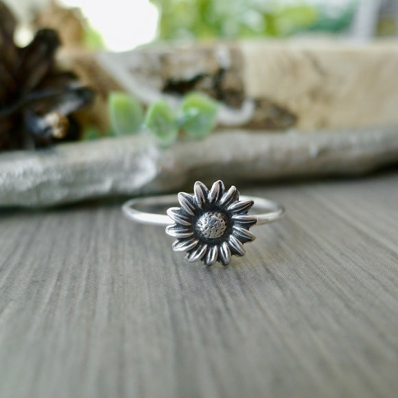 Sunflower Ring, Small Center