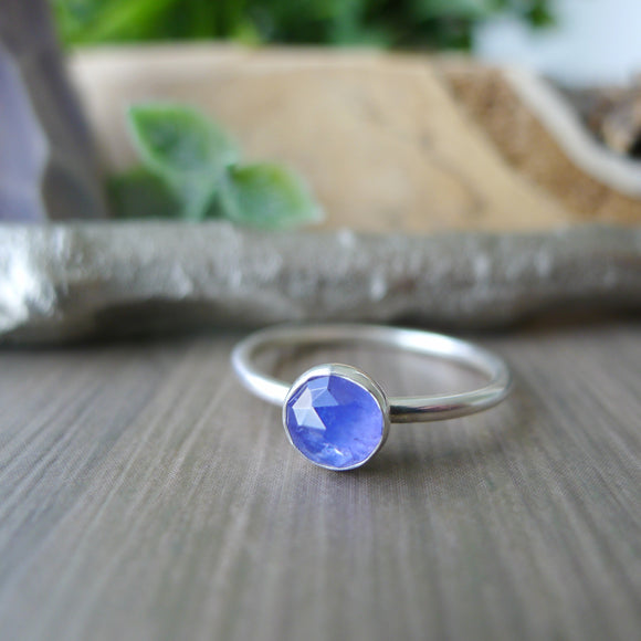 Tanzanite Ring, Faceted, 6mm