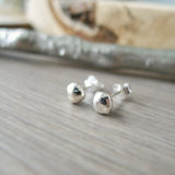 Pebble Studs