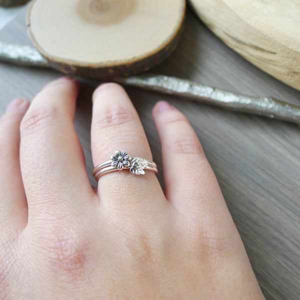 Daisy Ring Silver Moose Arts