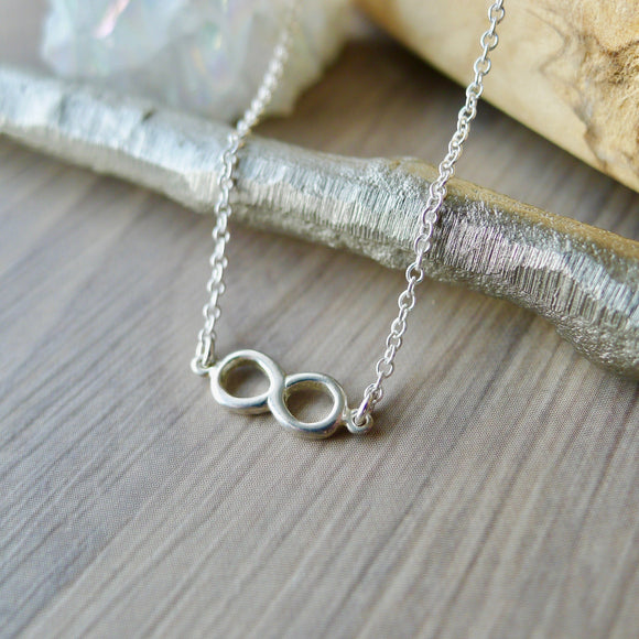 Infinity Necklace, Tiny